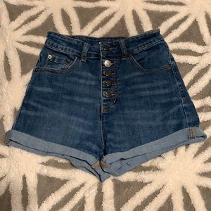 BDG high-waisted denim shorts size 25